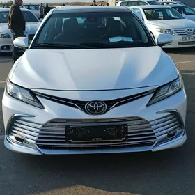 Toyota Camry 2022