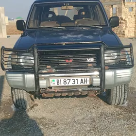 Mitsubishi Montero 1994