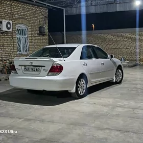 Toyota Camry 2004