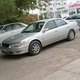 Toyota Camry 2001