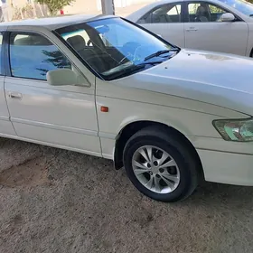 Toyota Camry 2001