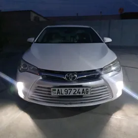 Toyota Camry 2017