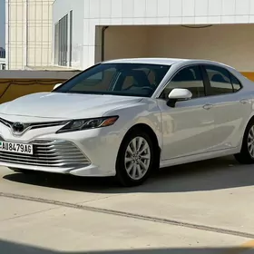 Toyota Camry 2020