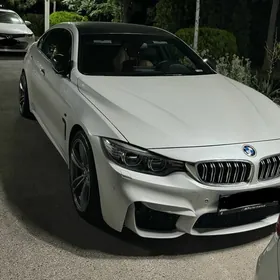 BMW M4 2017