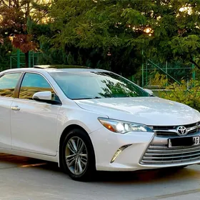 Toyota Camry 2016