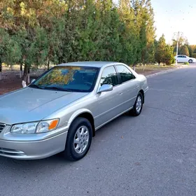 Toyota Camry 2001