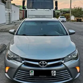 Toyota Camry 2015