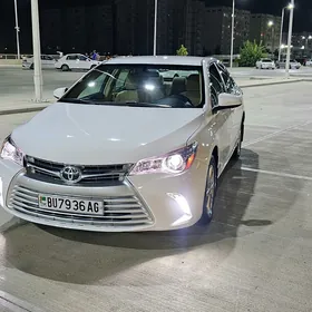 Toyota Camry 2016