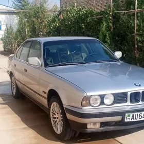 BMW 525 1990