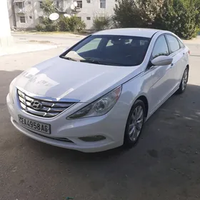 Hyundai Sonata 2011