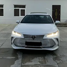 Toyota Avalon 2019