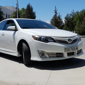 Toyota Camry 2014