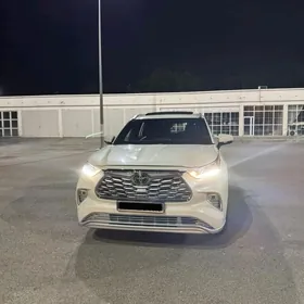 Toyota Highlander 2020