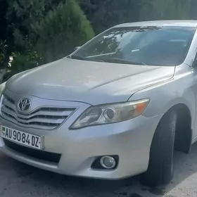 Toyota Camry 2011