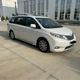 Toyota Sienna 2016