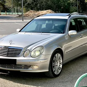 Mercedes-Benz E-Class 2005