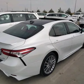 Toyota Camry 2020