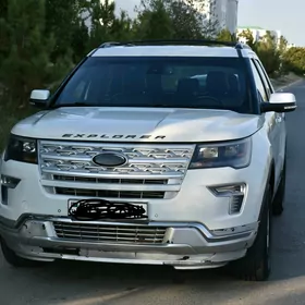 Ford Explorer 2018