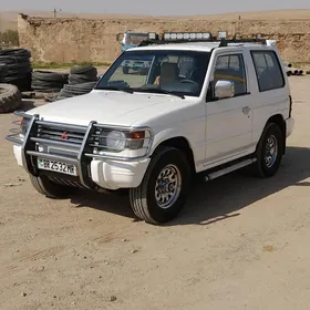 Mitsubishi Pajero 1994