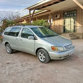 Toyota Sienna 2002