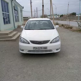 Toyota Camry 2004