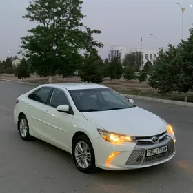 Toyota Camry 2017