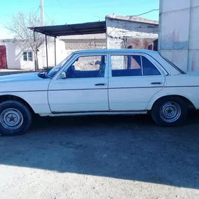 Mercedes-Benz 190E 1989