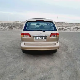 Toyota Sienna 2000