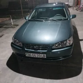 Toyota Camry 2001