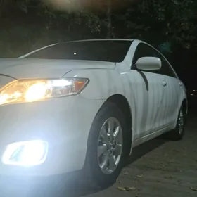 Toyota Camry 2011