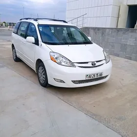 Toyota Sienna 2008