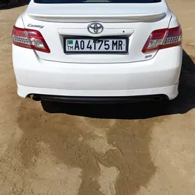 Toyota Camry 2011