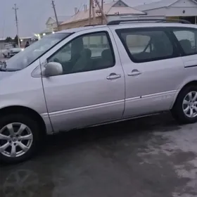 Toyota Sienna 2001