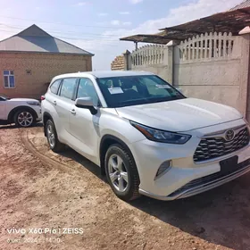 Toyota Highlander 2020