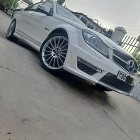 Mercedes-Benz C300 2010