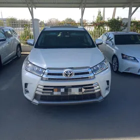 Toyota Highlander 2018