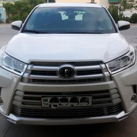 Toyota Highlander 2018