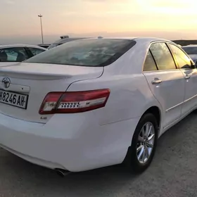 Toyota Camry 2010