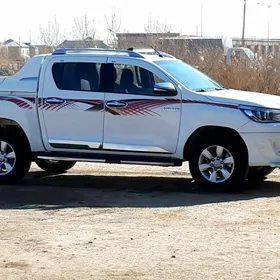 Toyota Hilux 2016