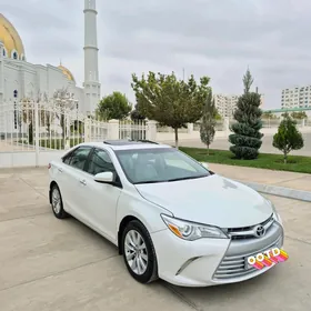 Toyota Camry 2016