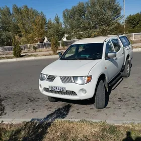 Mitsubishi L200 2007