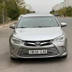 Toyota Camry 2017