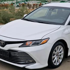 Toyota Camry 2020