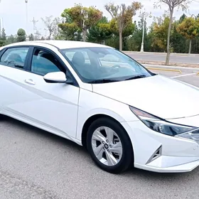 Hyundai Elantra 2021