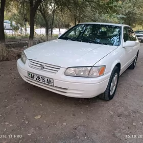 Toyota Camry 1998