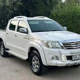 Toyota Hilux 2011