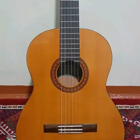 Gitara Yamaha