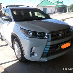 Toyota Highlander 2017