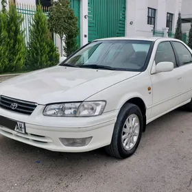 Toyota Camry 2000