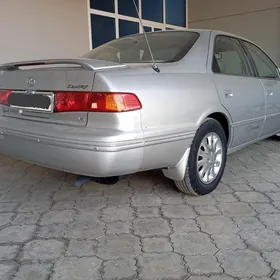 Toyota Camry 2001